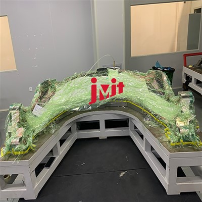 Pleseň z uhlíkových vlákien